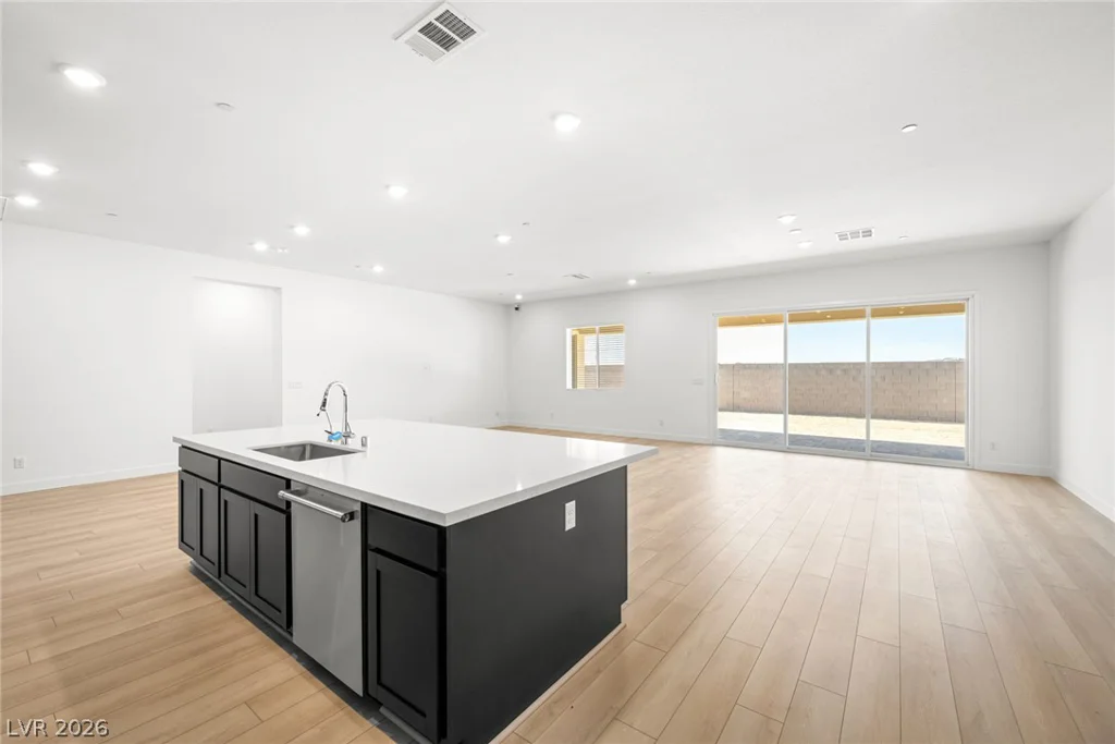 9281 Natalia Peak, Las Vegas, NV 89143
