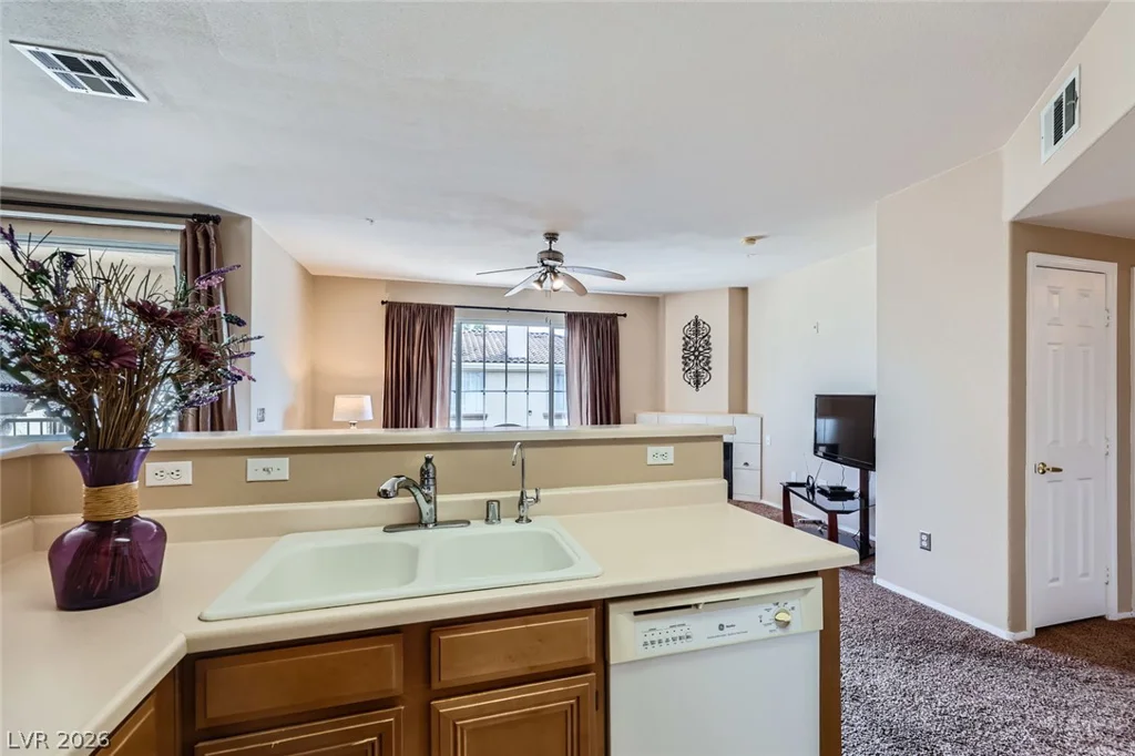 7151 Durango, Las Vegas, NV 89113