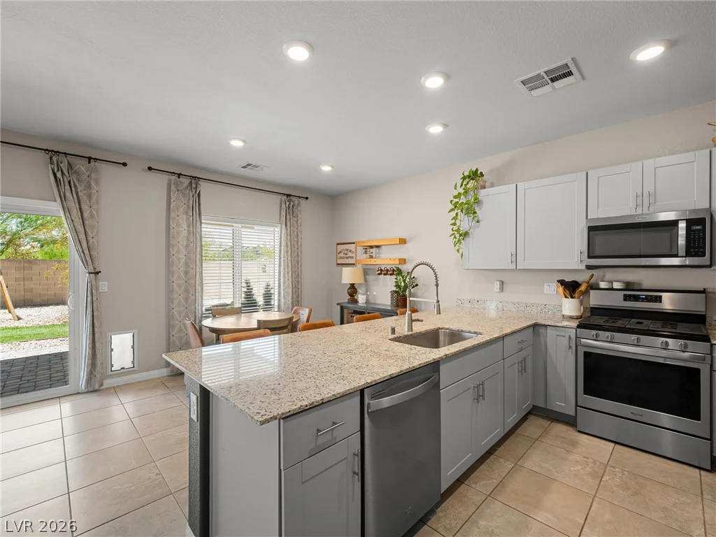 4455 Shimmer Point, North Las Vegas, NV 89084