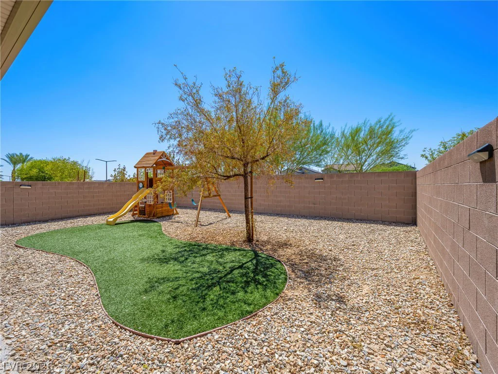 4455 Shimmer Point, North Las Vegas, NV 89084