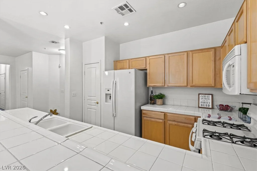 1000 Duckhorn, Las Vegas, NV 89144