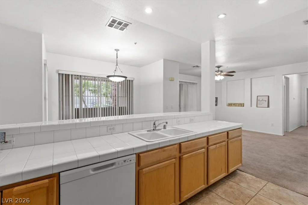 1000 Duckhorn, Las Vegas, NV 89144