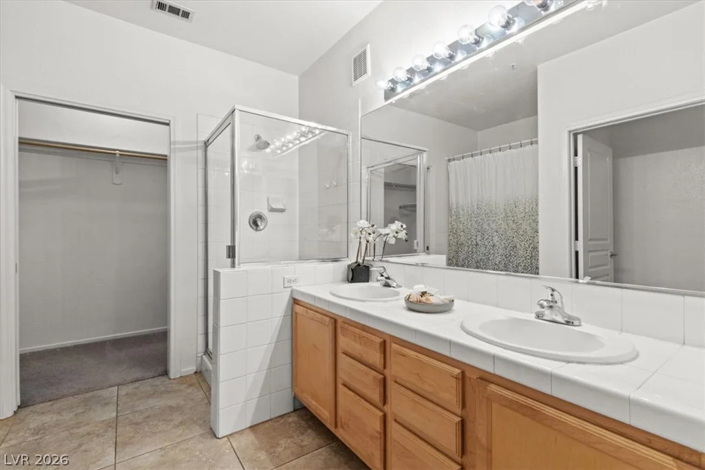 1000 Duckhorn, Las Vegas, NV 89144