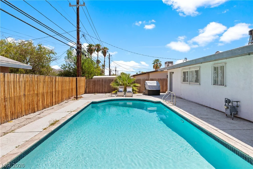 4314 Swandale, Las Vegas, NV 89121