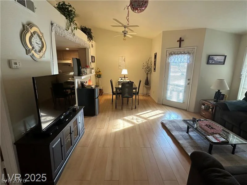 1830 Pecos, Las Vegas, NV 89115