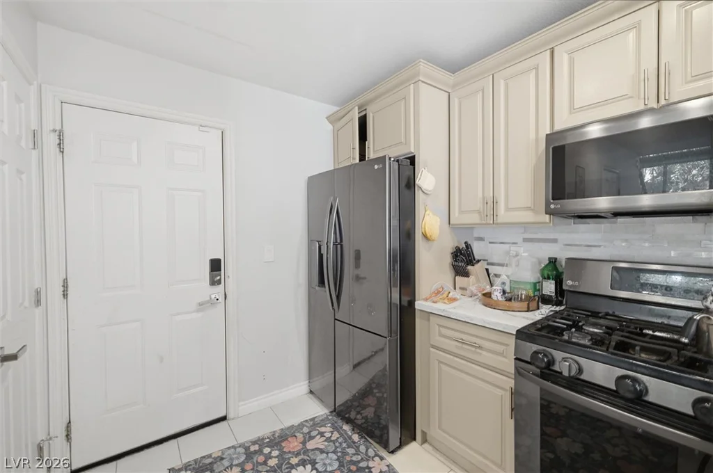 3305 Summerfield, Las Vegas, NV 89117