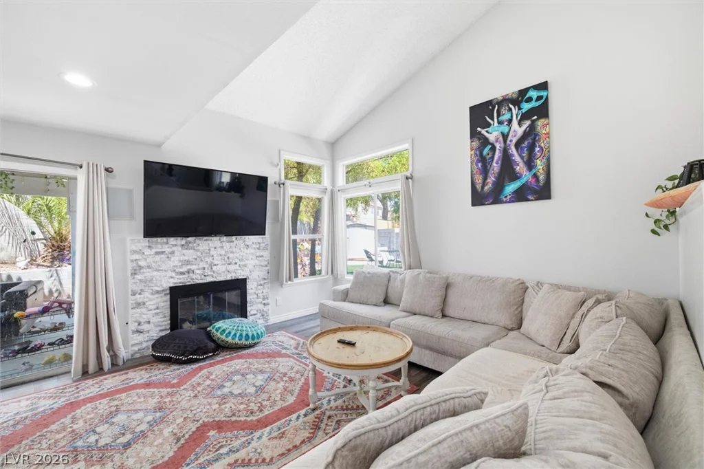 3305 Summerfield, Las Vegas, NV 89117