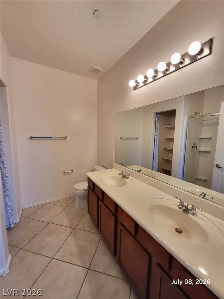 8324 Charleston, Las Vegas, NV 89117