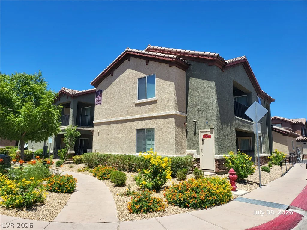 8324 Charleston, Las Vegas, NV 89117