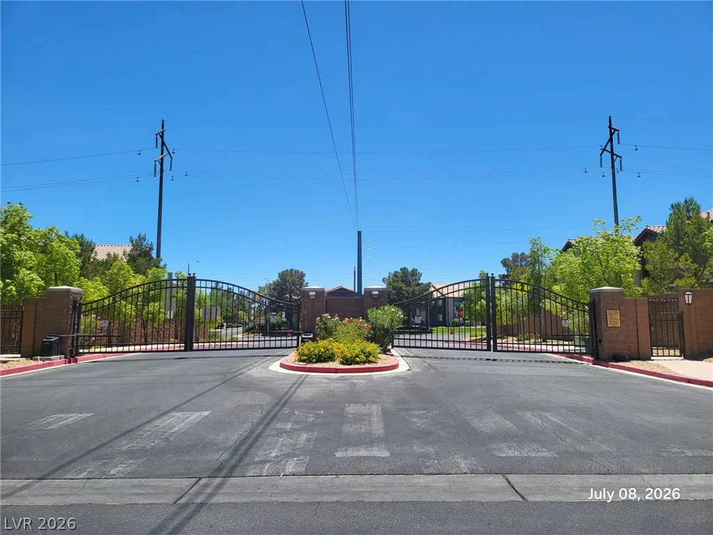 8324 Charleston, Las Vegas, NV 89117