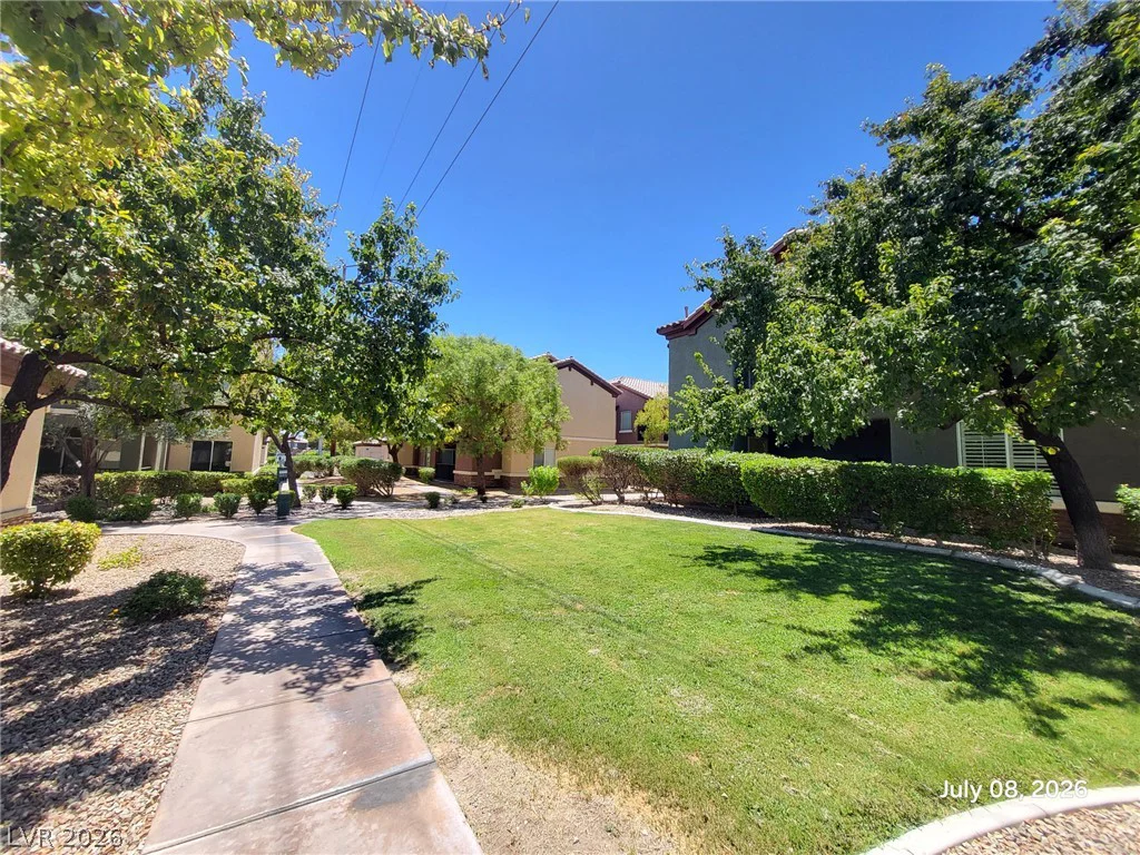 8324 Charleston, Las Vegas, NV 89117