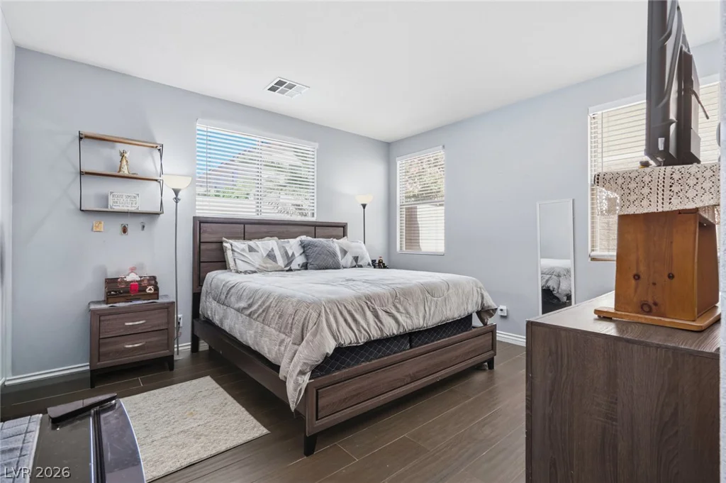 5575 Cresent Valley, Las Vegas, NV 89148