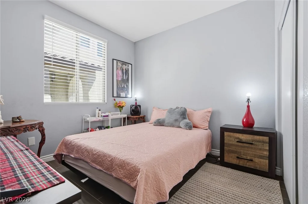 5575 Cresent Valley, Las Vegas, NV 89148