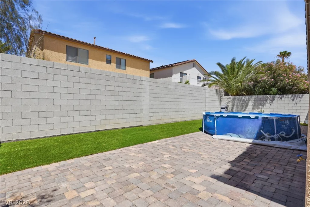 5575 Cresent Valley, Las Vegas, NV 89148