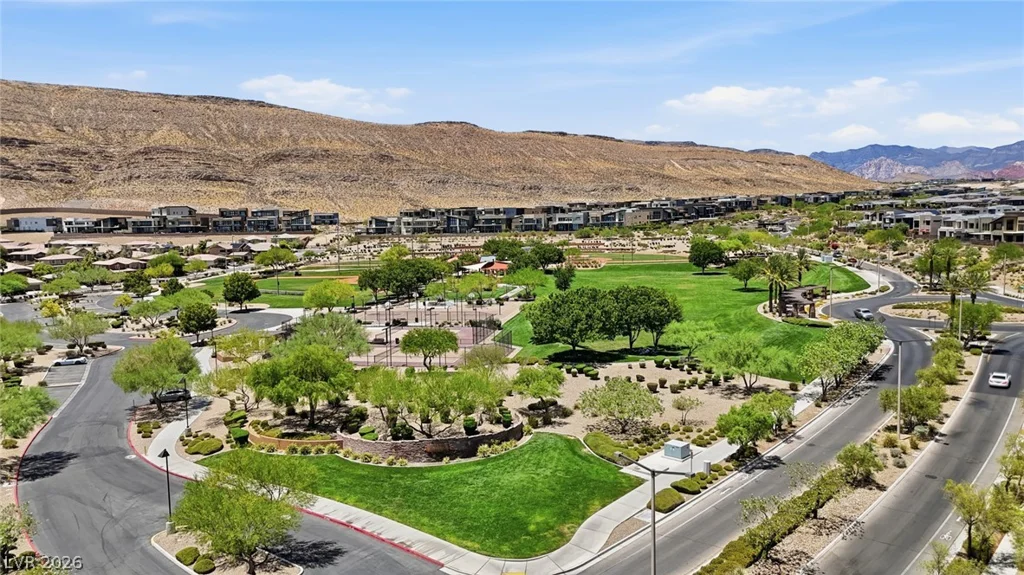 5575 Cresent Valley, Las Vegas, NV 89148