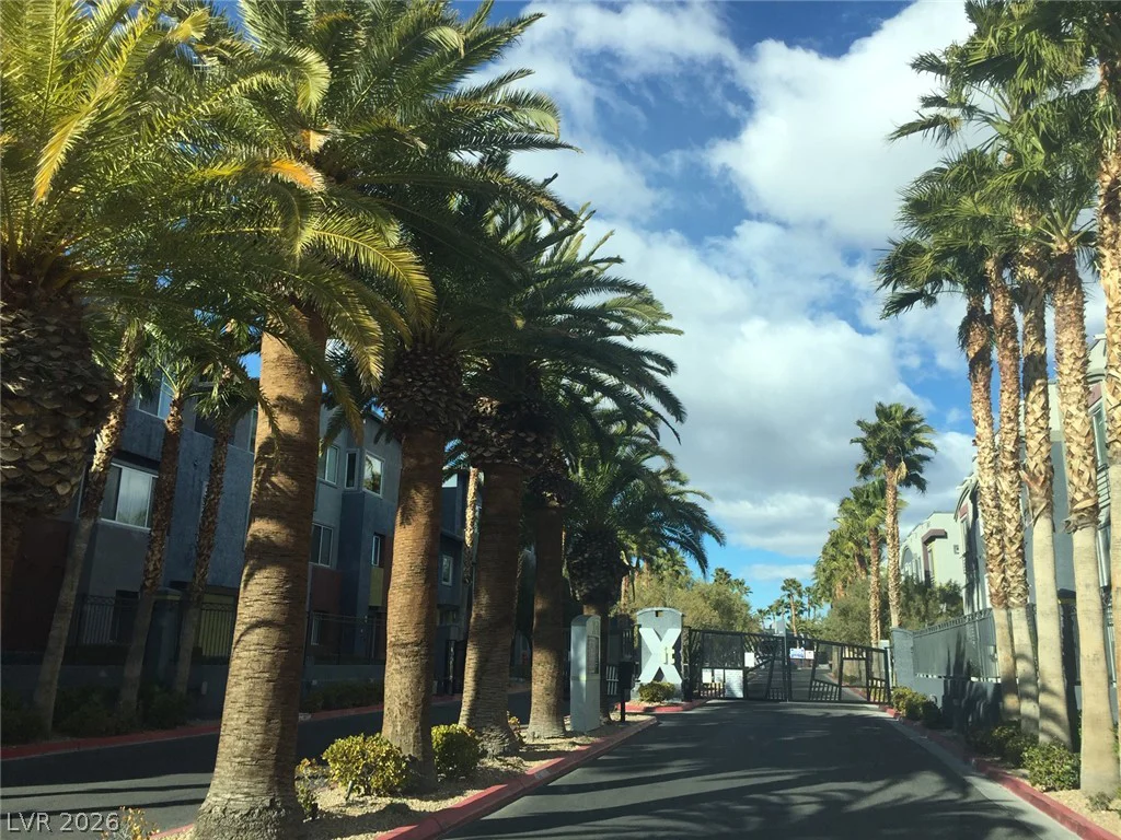 9050 Tropicana, Las Vegas, NV 89147