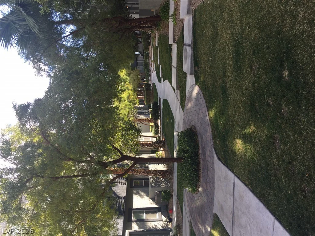 9050 Tropicana, Las Vegas, NV 89147