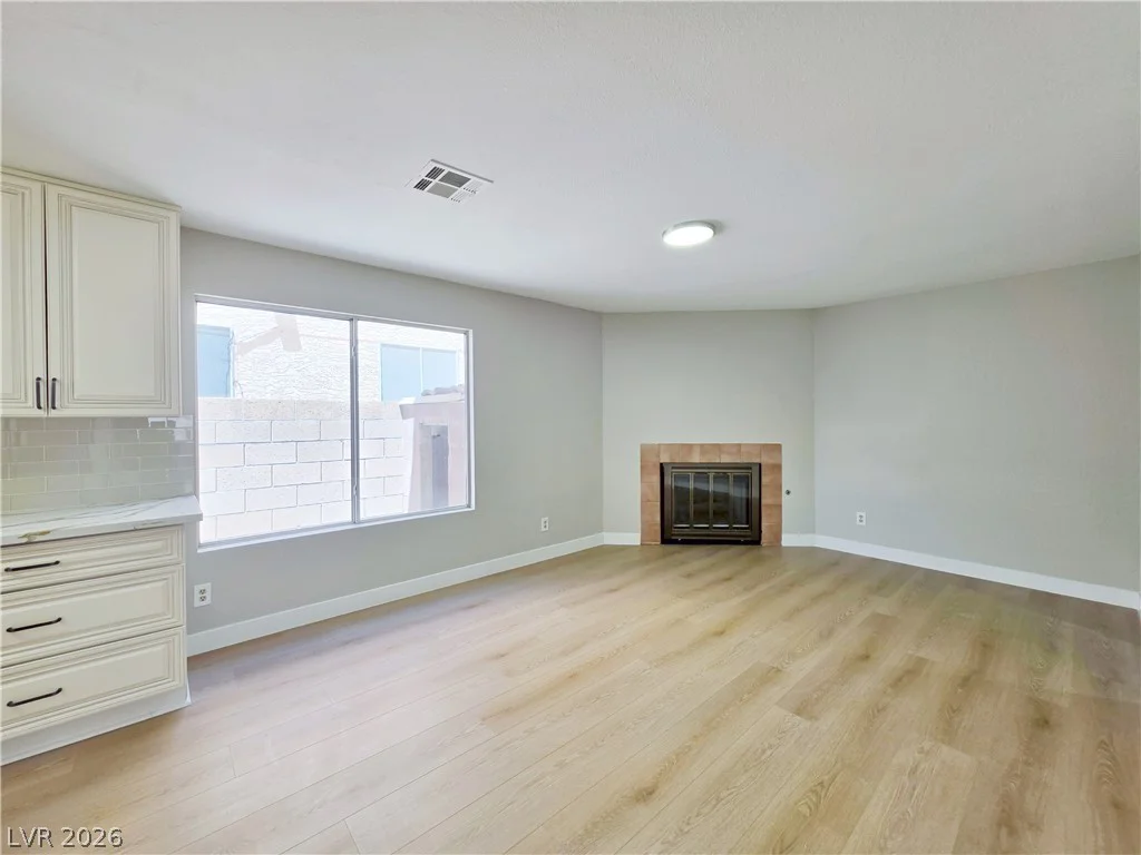 9957 Biscayne, Las Vegas, NV 89117