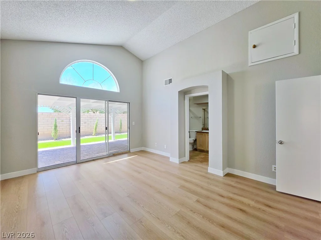 9957 Biscayne, Las Vegas, NV 89117
