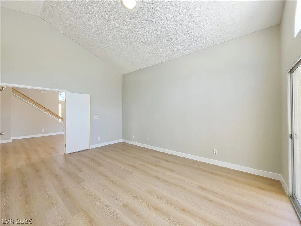 9957 Biscayne, Las Vegas, NV 89117