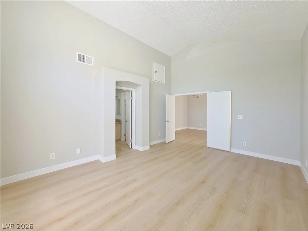 9957 Biscayne, Las Vegas, NV 89117
