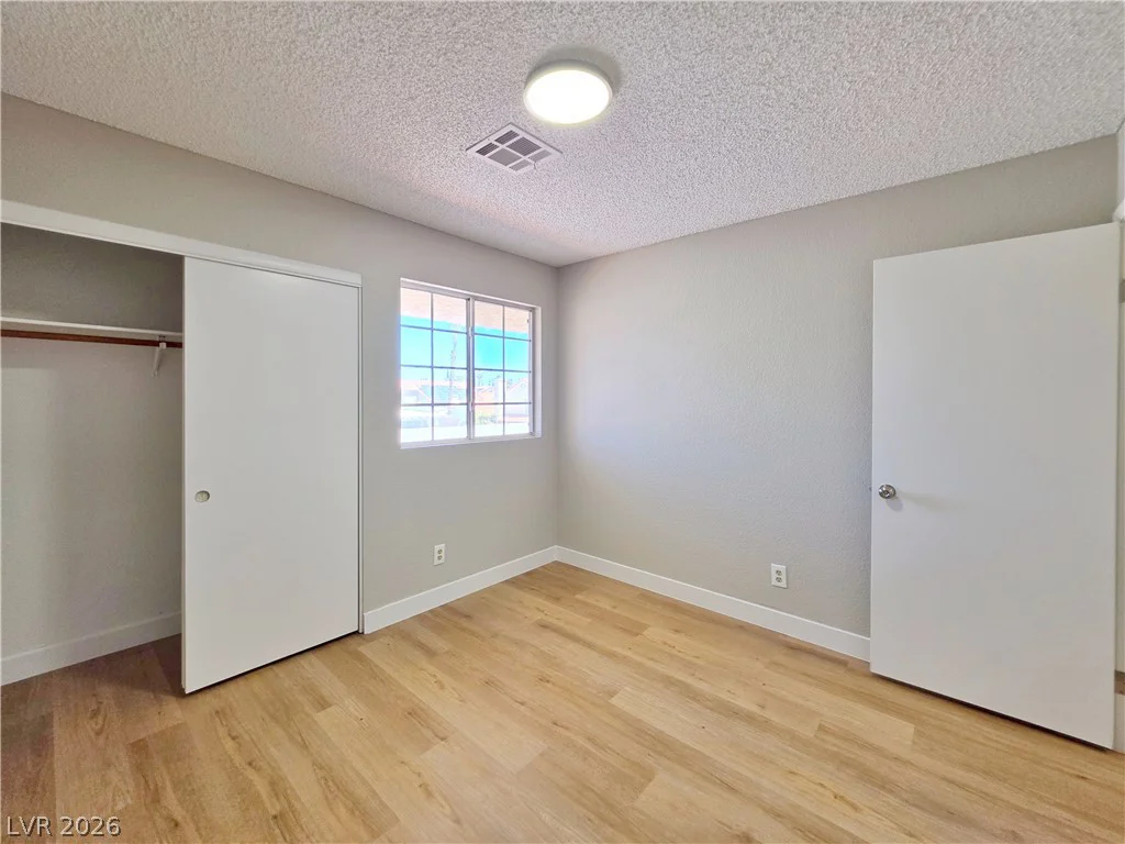 9957 Biscayne, Las Vegas, NV 89117