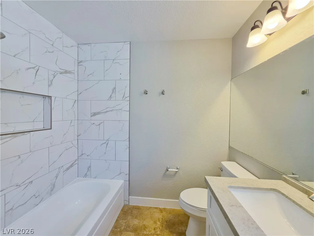 9957 Biscayne, Las Vegas, NV 89117