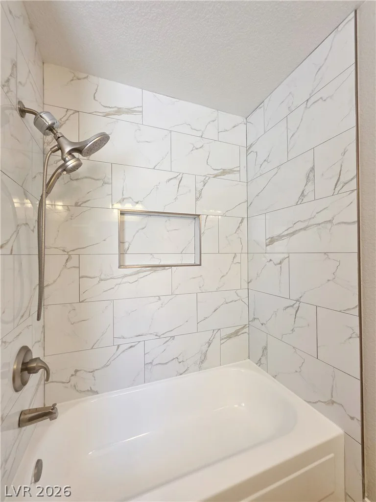 9957 Biscayne, Las Vegas, NV 89117