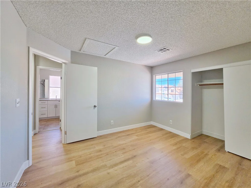 9957 Biscayne, Las Vegas, NV 89117