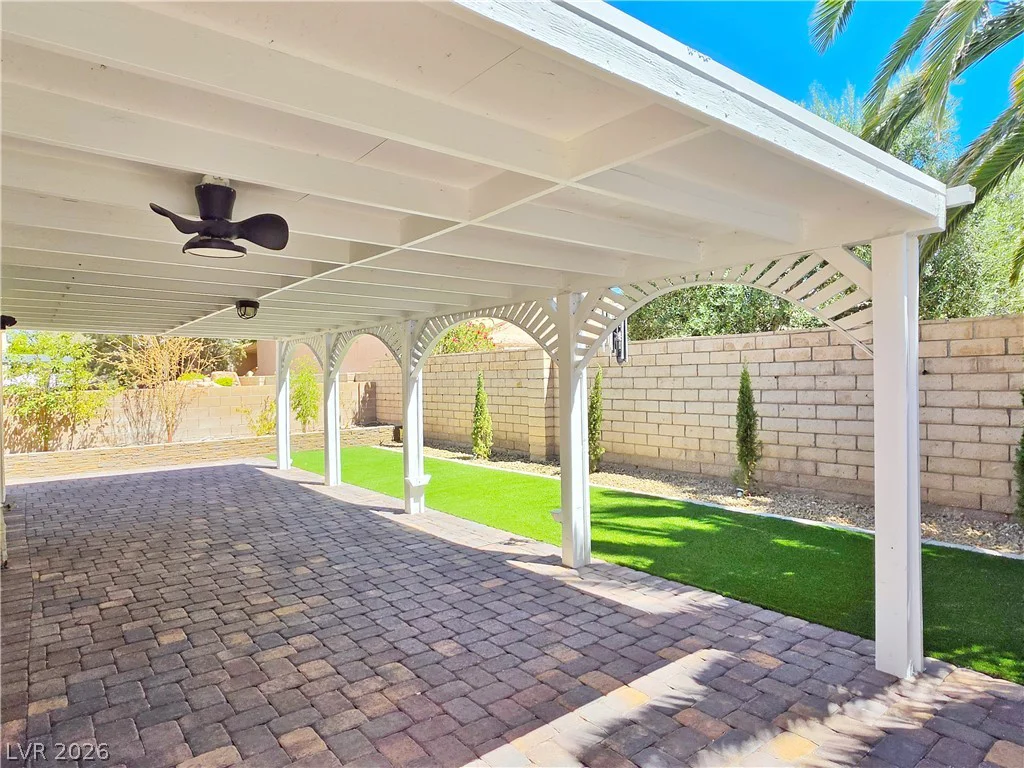 9957 Biscayne, Las Vegas, NV 89117