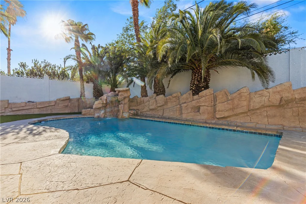 3660 Cherokee, Las Vegas, NV 89121