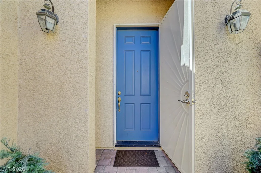 8112 Chestnut Hollow, Las Vegas, NV 89131