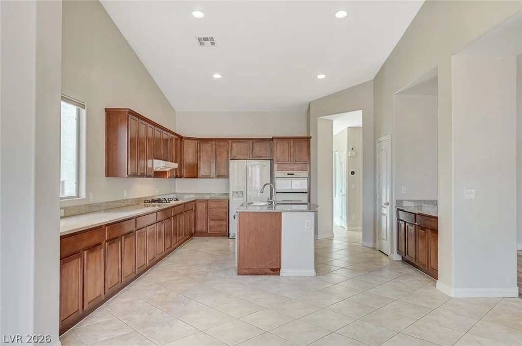8112 Chestnut Hollow, Las Vegas, NV 89131