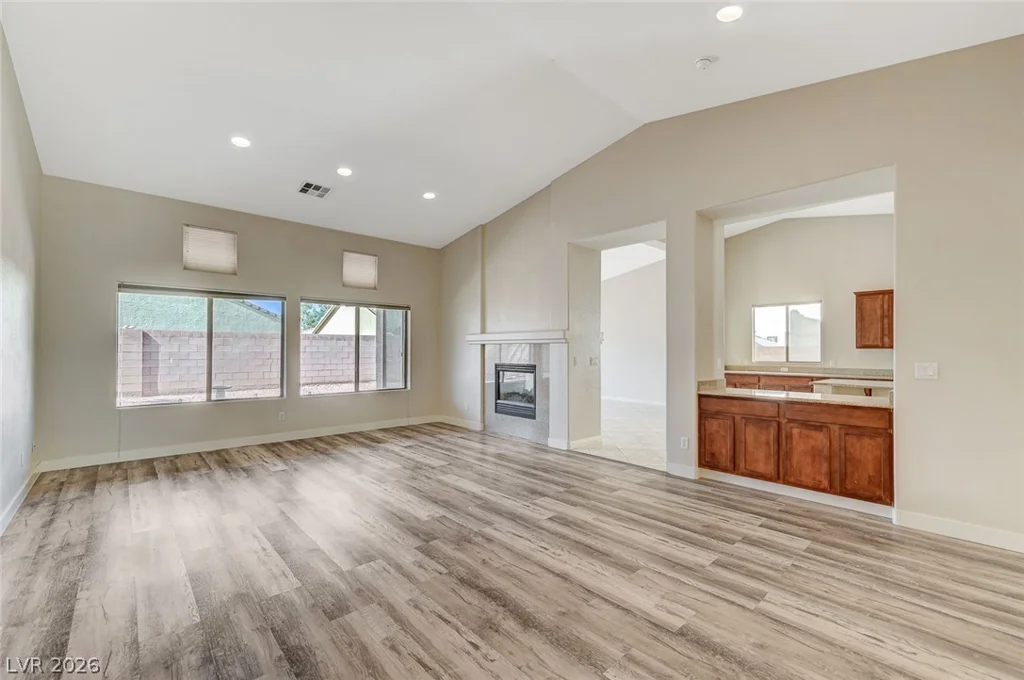 8112 Chestnut Hollow, Las Vegas, NV 89131