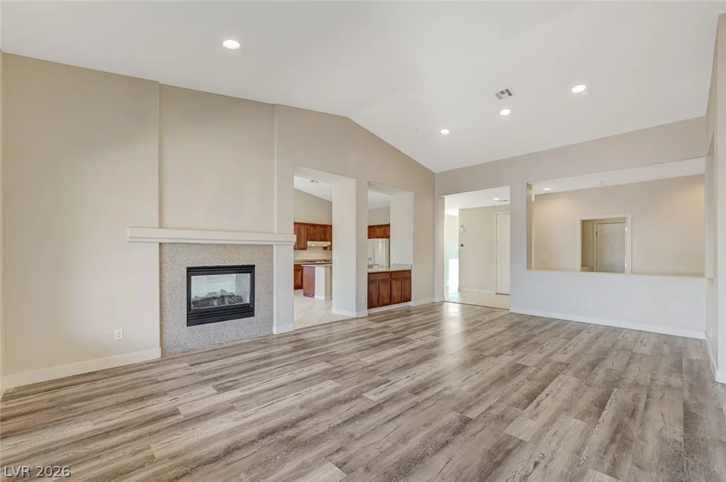 8112 Chestnut Hollow, Las Vegas, NV 89131