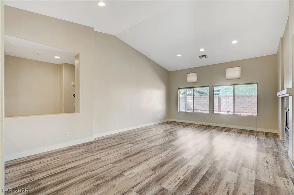 8112 Chestnut Hollow, Las Vegas, NV 89131