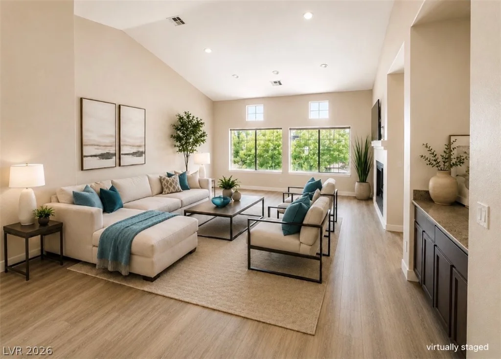 8112 Chestnut Hollow, Las Vegas, NV 89131