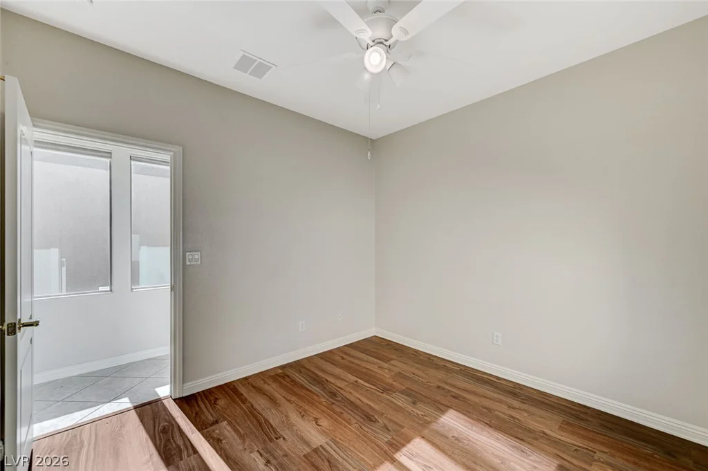 8112 Chestnut Hollow, Las Vegas, NV 89131