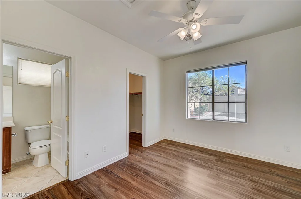 8112 Chestnut Hollow, Las Vegas, NV 89131