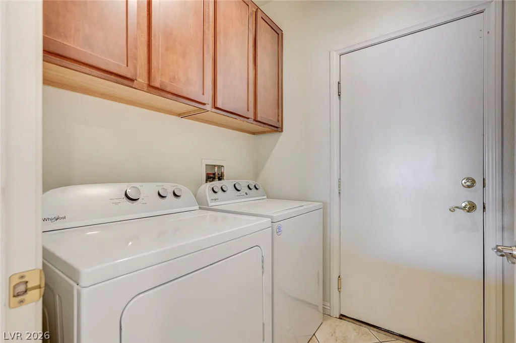 8112 Chestnut Hollow, Las Vegas, NV 89131