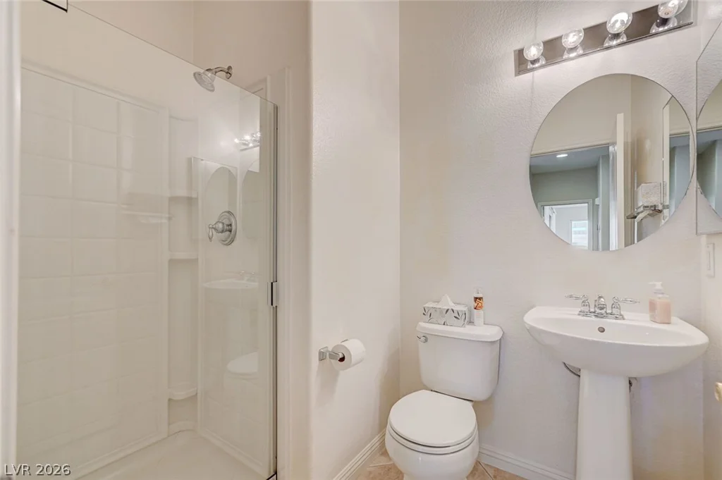 8112 Chestnut Hollow, Las Vegas, NV 89131