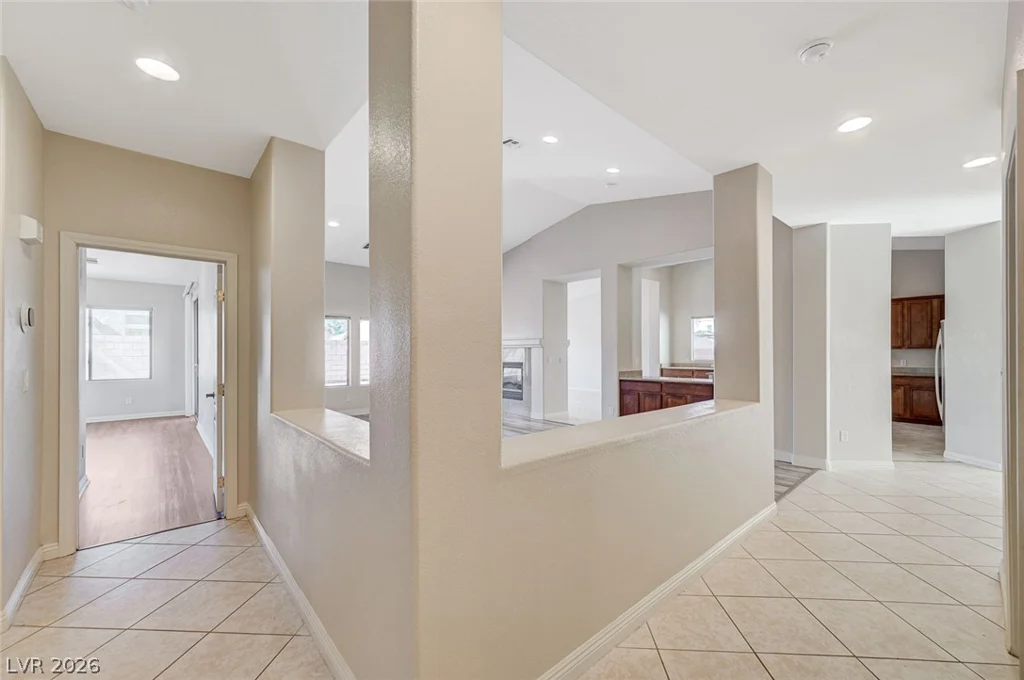 8112 Chestnut Hollow, Las Vegas, NV 89131