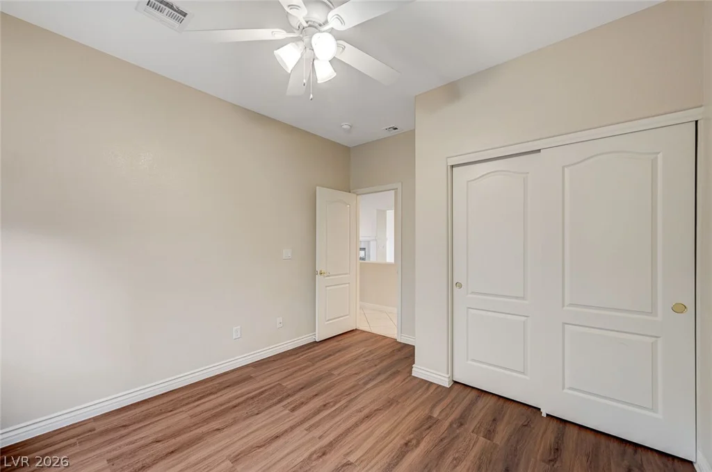 8112 Chestnut Hollow, Las Vegas, NV 89131