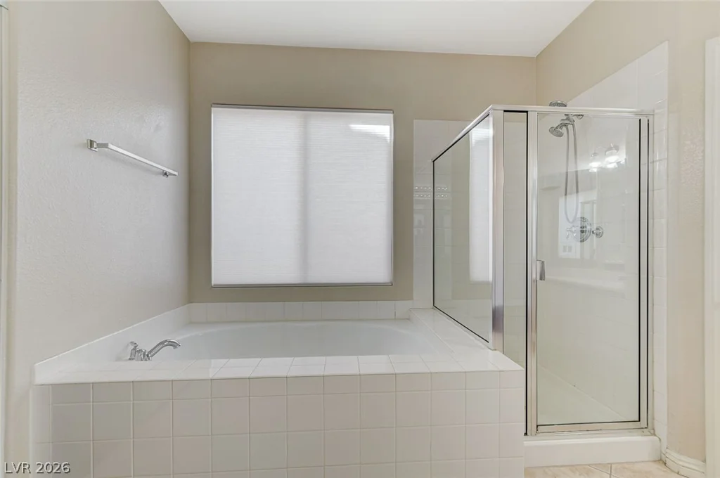 8112 Chestnut Hollow, Las Vegas, NV 89131