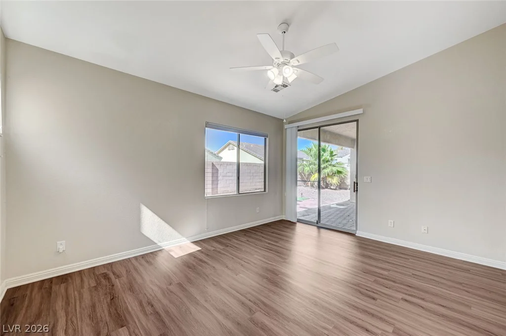 8112 Chestnut Hollow, Las Vegas, NV 89131