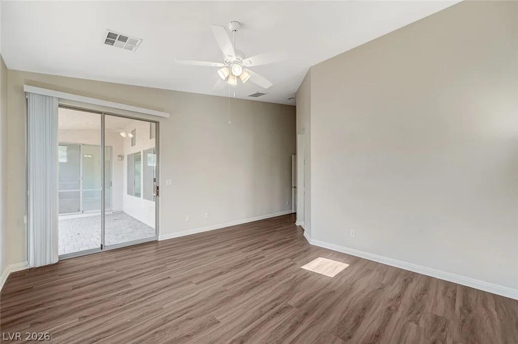 8112 Chestnut Hollow, Las Vegas, NV 89131