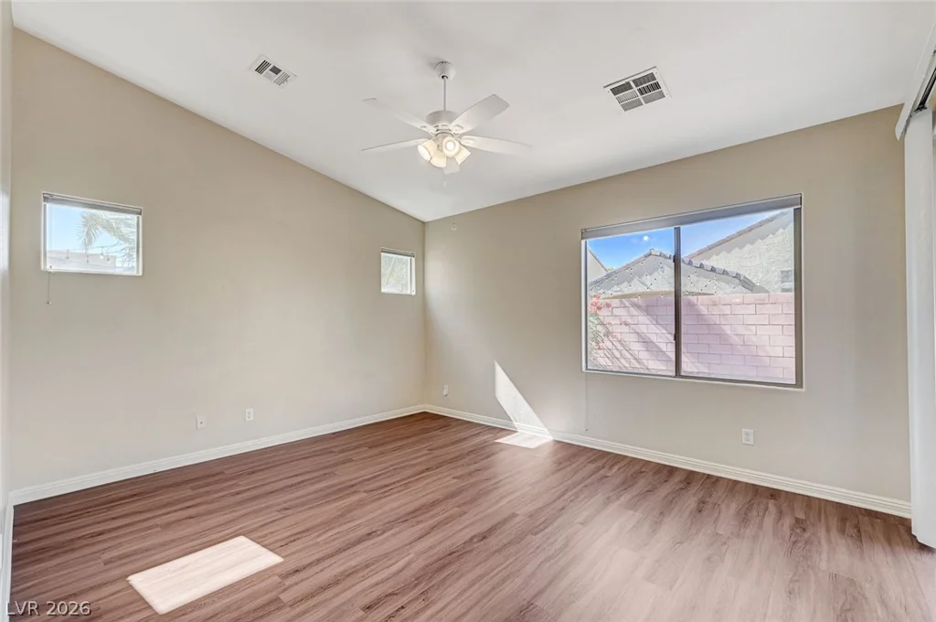 8112 Chestnut Hollow, Las Vegas, NV 89131