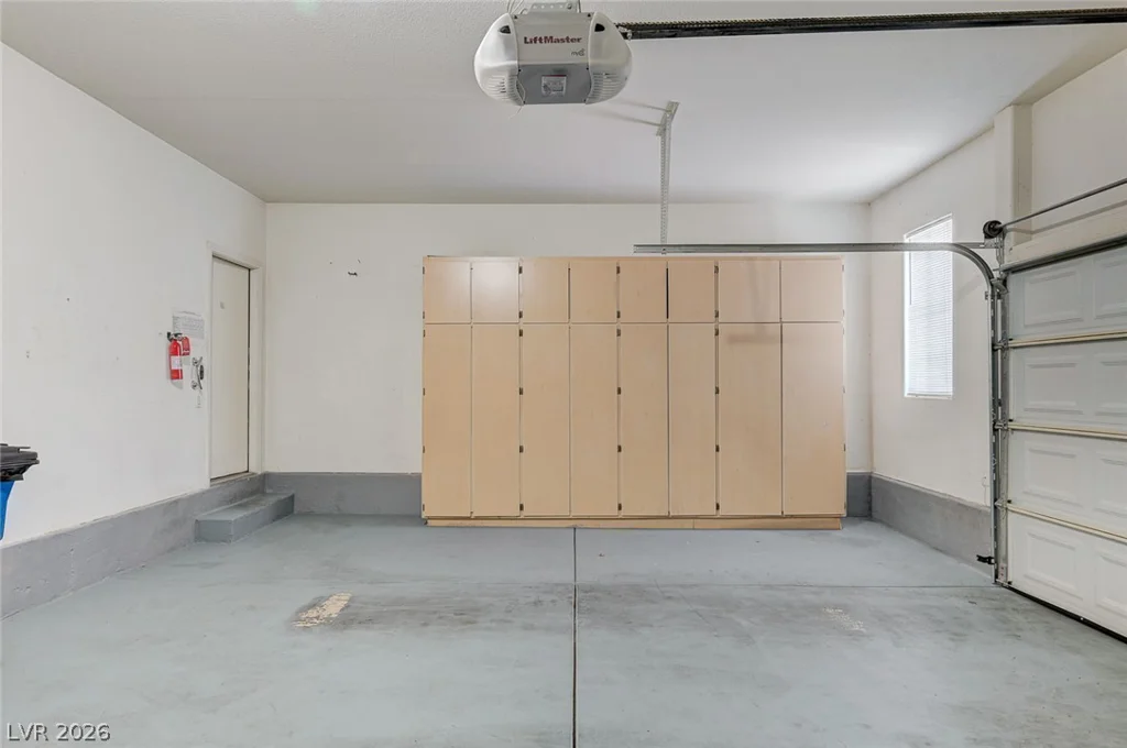 8112 Chestnut Hollow, Las Vegas, NV 89131