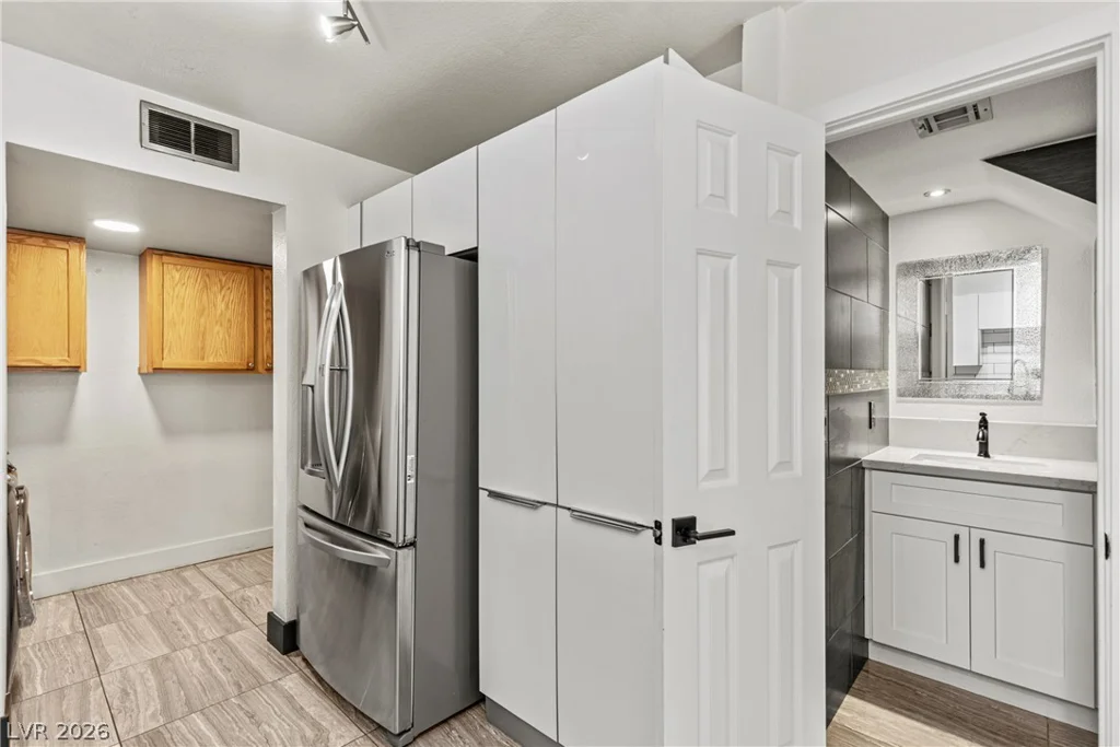7968 Dorinda, Las Vegas, NV 89147