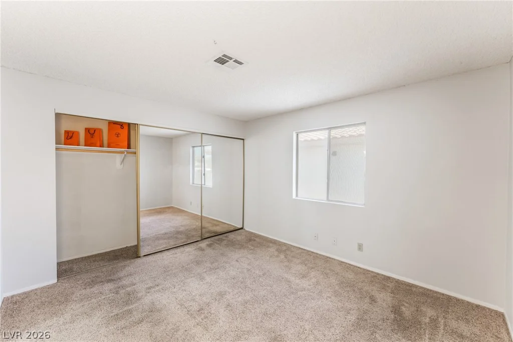 937 Boulder Mesa, Las Vegas, NV 89128